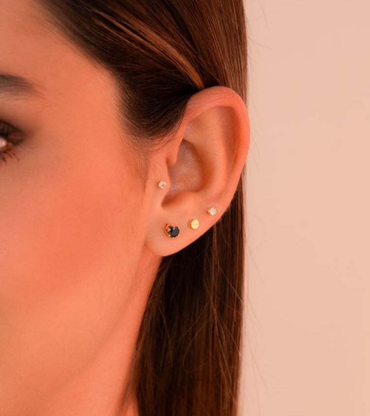 Arete topo circón negro