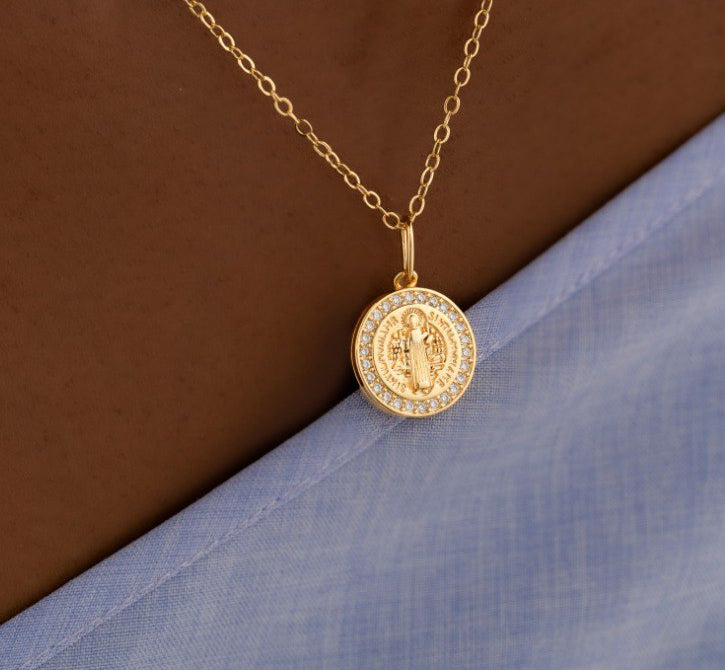 Dije San Benito red circonias 1.8cm